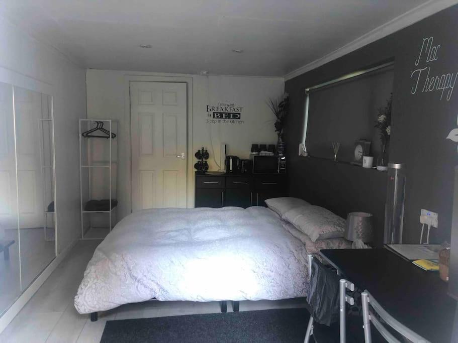 Belfast Private Room, En-Suite & Own Access Extérieur photo